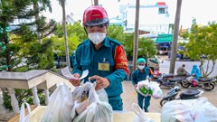 TP HCM: Nhiều siêu thị chủ động tìm phương án giao hàng cho người dân