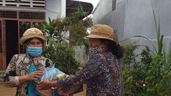 Trưởng buôn đi đầu phòng, chống dịch