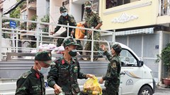 Những bước chân người lính...