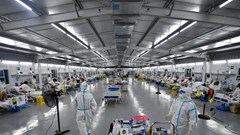 Sẽ đề nghị ghi công đối với nhân viên y tế chống dịch Covid-19?