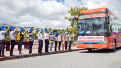 Cán bộ, sinh viên Đại học Y dược Cần Thơ lên đường hỗ trợ TP.HCM