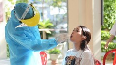 Bộ GD-ĐT kiến nghị tiêm vaccine, miễn giảm học phí cho học sinh