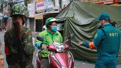 Huy động shipper giao hàng nhưng phải an toàn