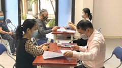 Tiếp tục gộp chi trả lương hưu, trợ cấp BHXH tháng 9 và 10