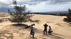 Vượt khó làm phim trong mùa dịch