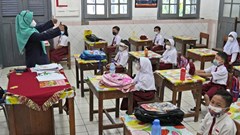 Nhiều nước nỗ lực mở cửa trường học