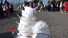 Nga nói không với đồ nhựa dùng một lần