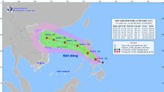 Bão Conson giật cấp 11 sắp tiến vào Biển Đông