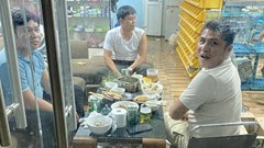 Tụ tập ăn nhậu 3 người bị đề nghị xử phạt 45 triệu đồng