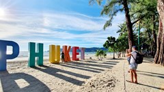 Thái Lan kiên trì mở cửa du lịch