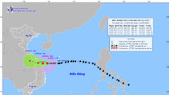 Bão Conson cách bờ biển Quảng Trị-Quảng Ngãi khoảng 140km