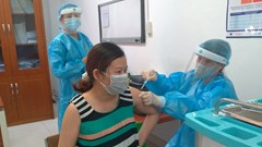 Hà Nội: Hơn 1000 sản phụ mang thai trên 13 tuần được tiêm vắc xin