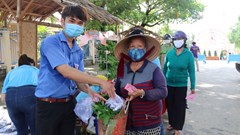 Hàng ngàn hộ khó khăn đi chợ “0 đồng”