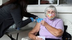 Cố vấn FDA Hoa Kỳ từ chối tiêm đại trà mũi thứ 3 vắcxin ngừa Covid-19 của Pfizer