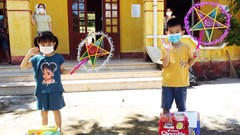Quảng Bình: Tặng quà Tết Trung thu cho thiếu nhi ở nơi "đặc biệt"