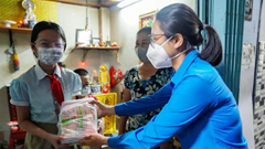 Doanh nghiệp ngành xuất bản chung tay chống dịch