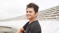 Ca sĩ Y Jang Tuyn qua đời vì Covid-19