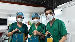 "Thảo thơm cơm nhà" mang yêu thương đến tuyến đầu chống dịch