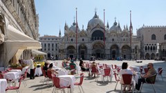 EU “ngược dòng” ngoạn mục