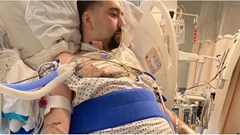 Người đàn ông thoát cửa tử sau khi bị SARS-Cov-2 “ăn sạch phổi”