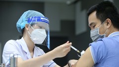 Khả năng rất cao sẽ phải tiêm nhắc lại vaccine Covid-19 định kỳ