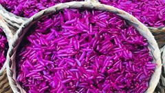 Xôi tím- món quà dẻo thơm ngon nức tiếng vùng núi phía Bắc