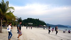 Du lịch Malaysia tái khởi động hiệu quả