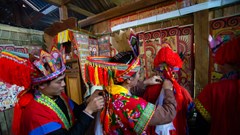 Đẩy mạnh tuyên truyền, phản ánh về hoạt động tín ngưỡng, tôn giáo