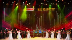 Xúc động Chương trình giao lưu nghệ thuật "Màu hoa đỏ" lần thứ 14