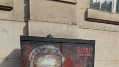 Mộ tác giả “Những người khốn khổ” trở thành điểm thăm viếng của khách du lịch