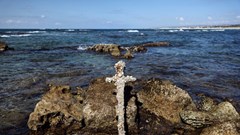 Israel: Tìm thấy thanh kiếm cổ của quân Thập tự chinh dưới đáy biển