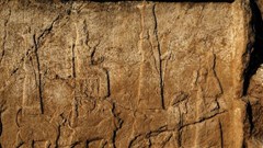 Phát hiện bức phù điêu khổng lồ và xưởng sản xuất rượu 2.700 năm tuổi