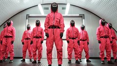 Trang phục "Squid Game" bị cấm tại nhiều trường tiểu học New York (Mỹ)