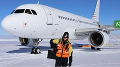 Úc đưa vắc xin ngừa Covid-19 đến Nam Cực