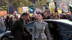 Những bóng hồng trong “Trỗi dậy”