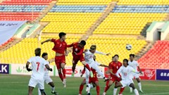 Cầu thủ Hồ Thanh Minh nhận Bằng khen của Uỷ ban Dân tộc