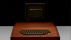 Chiếc máy tính Apple đời đầu được bán với giá 400.000 USD