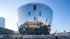 Chiêm ngưỡng tòa nhà nghệ thuật “100% làm từ gương"