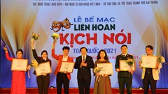 Bế mạc “Liên hoan Kịch nói toàn quốc 2021”: Trao giải cho những tác phẩm và nghệ sĩ xứng đáng
