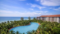 Phú Quốc đón đoàn khách hộ chiếu vắc xin đầu tiên đến Việt Nam