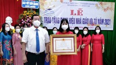 Kiên Giang trao tặng danh hiệu “Nhà giáo ưu tú” cho 50 giáo viên