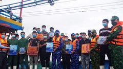 Trùng phùng giữa khơi xa