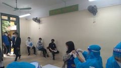 Hà Nội: Sau tiêm vắc xin Covid-19 sức khỏe các em học sinh đều bình thường