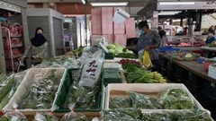 Người dân châu Á “đau đầu”​​​​​​​ với giá tiêu dùng