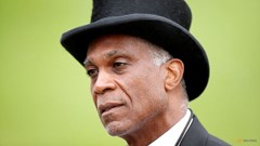 Why We Kneel, How We Rise giành giải Sách Thể thao của năm