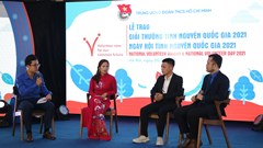 Chàng thanh niên lái xe cứu thương hơn 25.000 km trong tâm dịch từ Bắc vào Nam