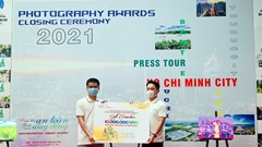 “Nét đẹp Thành phố” qua ống kính tác giả nước ngoài