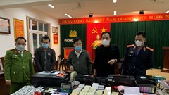 Phá đường dây làm giả 20.000 giấy tờ, tài liệu các cơ quan, tổ chức