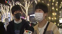 Người dân Nhật Bản đón Giáng sinh và Năm mới nhộn nhịp hơn năm ngoái