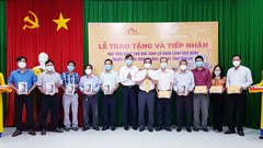 Kiên Giang tiếp nhận 10.000 máy tính bảng hỗ trợ học sinh khó khăn